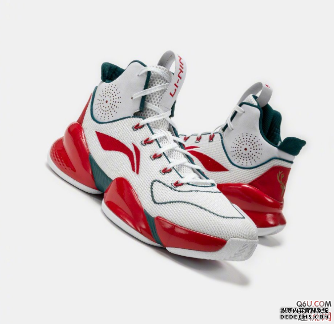 CJ麥科勒姆專屬空襲5圣誕PE實物細節賞析 本賽季CJ上腳的個人PE有哪些 CJ麥科勒姆專屬空襲5圣誕PE實物細節賞析 本賽季CJ上腳的個人PE有哪些