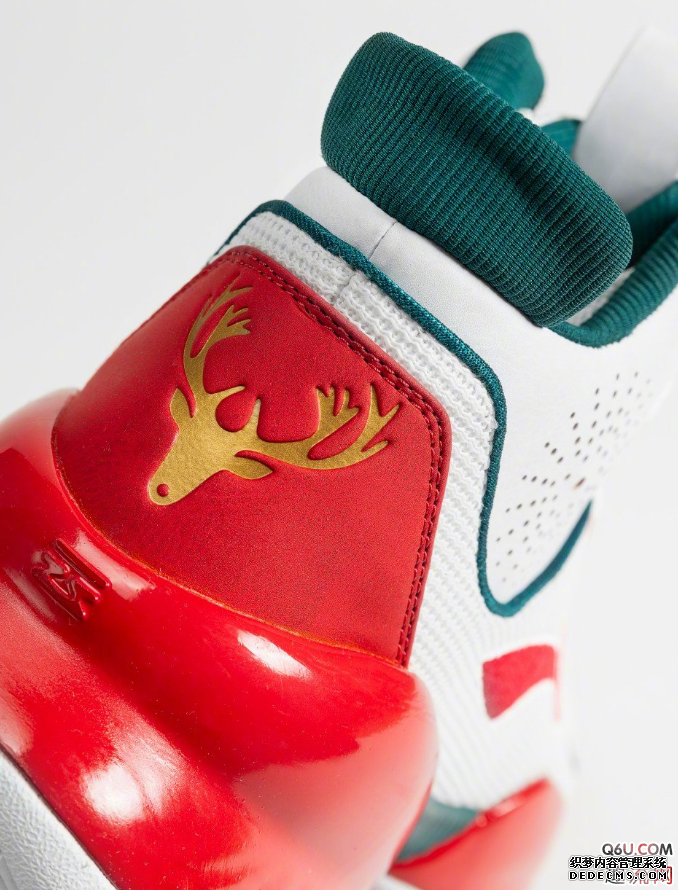 CJ麥科勒姆專屬空襲5圣誕PE實物細節賞析 本賽季CJ上腳的個人PE有哪些 CJ麥科勒姆專屬空襲5圣誕PE實物細節賞析 本賽季CJ上腳的個人PE有哪些