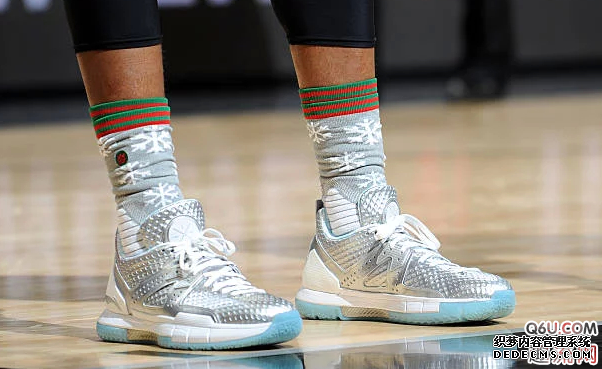 韋德之道7沒有圣誕配色 往年韋德圣誕大戰上腳的韋德之道圣誕系列鞋款盤點