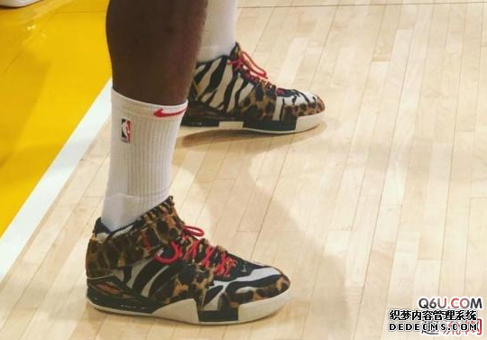 鞋王塔克在NBA中上腳最貴重的球鞋是哪雙 盤點PJ塔克在NBA中上腳過的七雙神鞋 鞋王塔克在NBA中上腳最貴重的球鞋是哪雙 盤點PJ塔克在NBA中上腳過的七雙神鞋