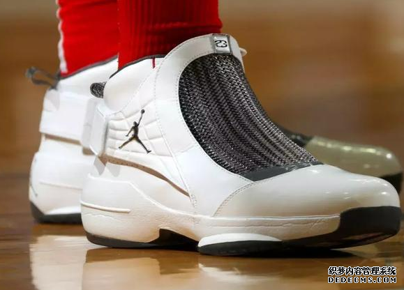 NBA常規賽被上腳次數最多的球鞋有哪些 NBA常規賽被上腳次數最多的球鞋大盤點 NBA常規賽被上腳次數最多的球鞋有哪些 NBA常規賽被上腳次數最多的球鞋大盤點