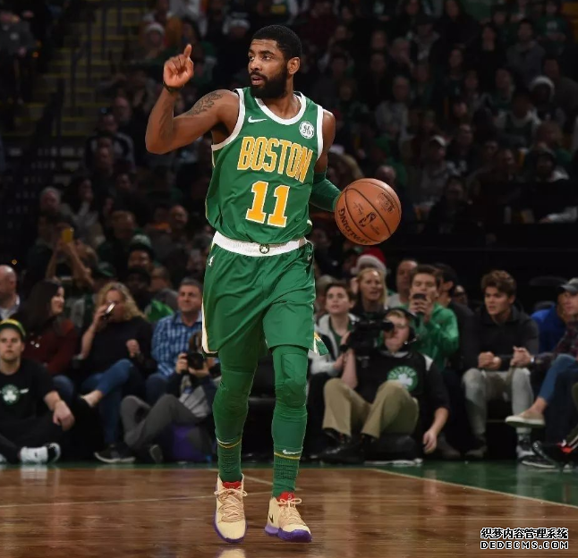 2018圣誕大戰詹姆斯上腳lbj16超人配色 圣誕大戰顏值超高的鞋款盤點 2018圣誕大戰詹姆斯上腳lbj16超人配色 圣誕大戰顏值超高的鞋款盤點