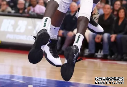 NBA12月18號(hào)庫(kù)里上腳什么球鞋 NBA12月18號(hào)球星上腳球鞋一覽 NBA12月18號(hào)庫(kù)里上腳什么球鞋 NBA12月18號(hào)球星上腳球鞋一覽