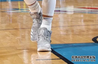 NBA12月18號(hào)庫(kù)里上腳什么球鞋 NBA12月18號(hào)球星上腳球鞋一覽 NBA12月18號(hào)庫(kù)里上腳什么球鞋 NBA12月18號(hào)球星上腳球鞋一覽