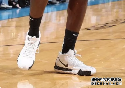 NBA12月18號(hào)庫(kù)里上腳什么球鞋 NBA12月18號(hào)球星上腳球鞋一覽 NBA12月18號(hào)庫(kù)里上腳什么球鞋 NBA12月18號(hào)球星上腳球鞋一覽