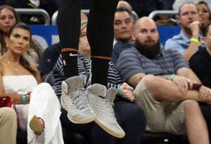 NBA12月20號球星上腳球鞋有哪些 NBA12月20號球星上