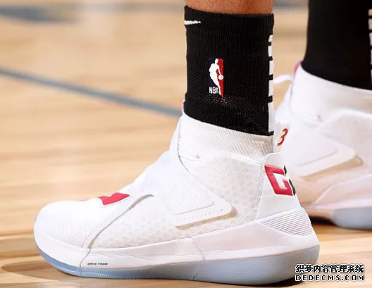 NBA12月13號球星上腳球鞋有哪些 NBA12月13號球星上腳球鞋盤點 NBA12月13號球星上腳球鞋有哪些 NBA12月13號球星上腳球鞋盤點