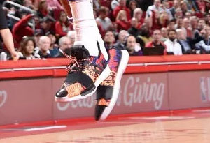 NBA12月14號球星上腳球鞋有哪些 NBA12月14號球星上