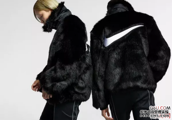 Nike大LOGO外套Ambush聯名實物欣賞 Nike聯名Ambush大衣現在還能入手嗎 Nike大LOGO外套Ambush聯名實物欣賞 Nike聯名Ambush大衣現在還能入手嗎