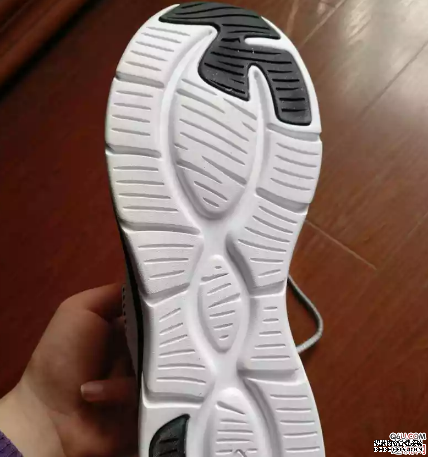 匹克悅跑7代開箱測評 匹克悅跑7代的賣點是什么 匹克悅跑7代開箱測評 匹克悅跑7代的賣點是什么