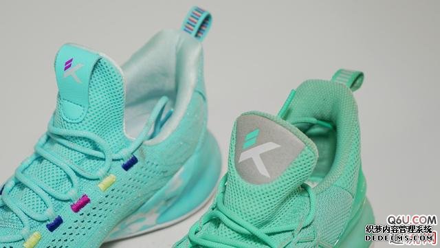 KT4輕騎兵開箱評測 安踏KT4輕騎兵細節賞析 KT4輕騎兵開箱評測 安踏KT4輕騎兵細節賞析