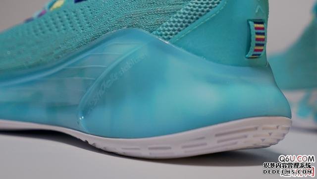 KT4輕騎兵開箱評測 安踏KT4輕騎兵細節賞析 KT4輕騎兵開箱評測 安踏KT4輕騎兵細節賞析