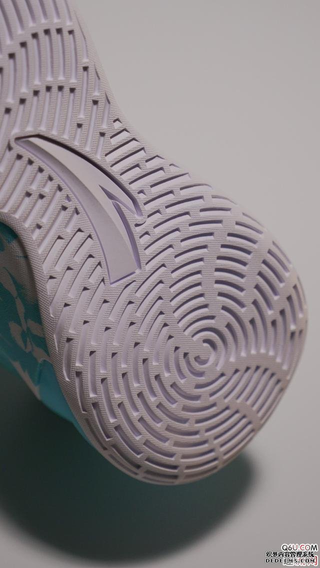 KT4輕騎兵開箱評測 安踏KT4輕騎兵細節賞析 KT4輕騎兵開箱評測 安踏KT4輕騎兵細節賞析