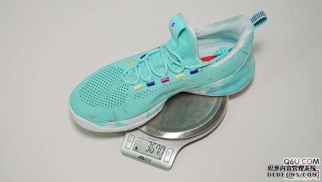 KT4輕騎兵開箱評測 安踏KT4輕騎兵細節賞析 KT4輕騎兵開箱評測 安踏KT4輕騎兵細節賞析