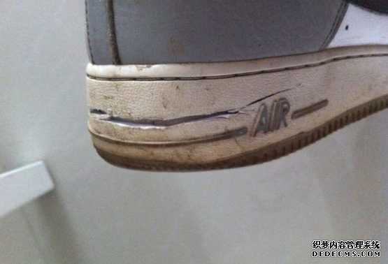 空軍一號有沒有氣墊 空軍一號帶氣墊和無氣墊的區別 空軍一號有沒有氣墊 空軍一號帶氣墊和無氣墊的區別