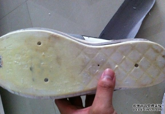 空軍一號有沒有氣墊 空軍一號帶氣墊和無氣墊的區別 空軍一號有沒有氣墊 空軍一號帶氣墊和無氣墊的區別