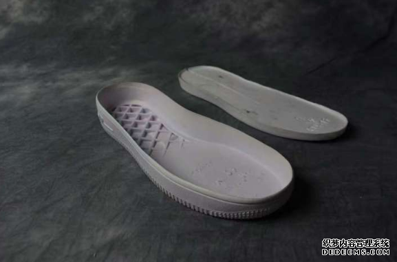 空軍一號有沒有氣墊 空軍一號帶氣墊和無氣墊的區別 空軍一號有沒有氣墊 空軍一號帶氣墊和無氣墊的區別