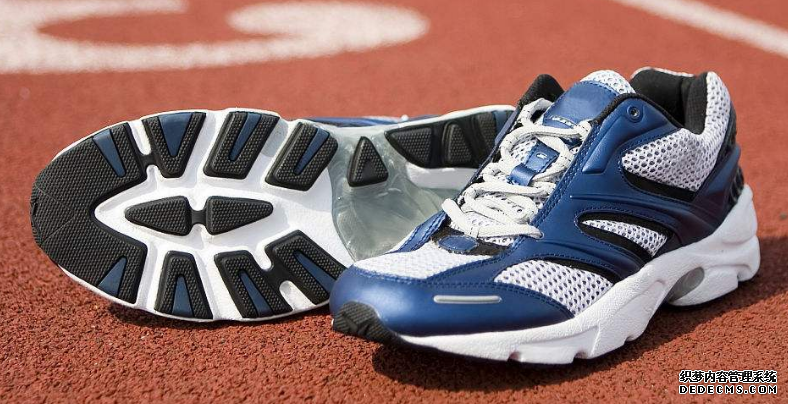 越野跑鞋適合跑步嗎 越野跑鞋有什么特點 越野跑鞋適合跑步嗎 越野跑鞋有什么特點