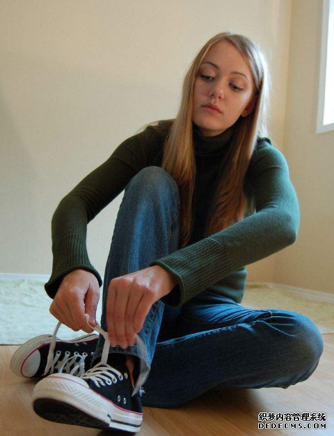 匡威鞋子好在哪 匡威鞋子為什么這么貴 匡威鞋子好在哪 匡威鞋子為什么這么貴