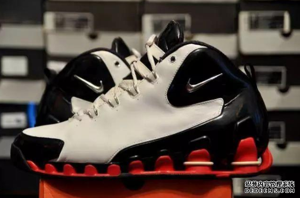 耐克Shox是什么技術(shù) 耐克Shox為什么沒了 耐克Shox是什么技術(shù) 耐克Shox為什么沒了