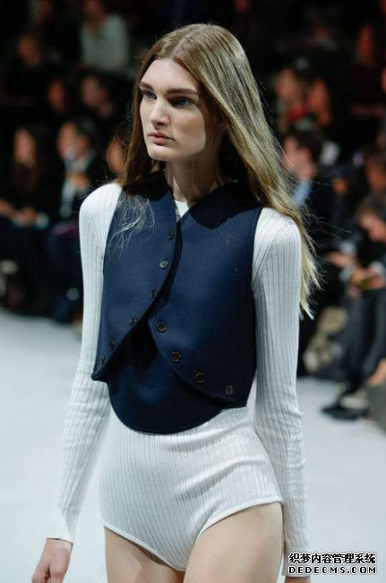 Courreges是什么牌子 Courreges是什么檔次 Courreges是什么牌子 Courreges是什么檔次