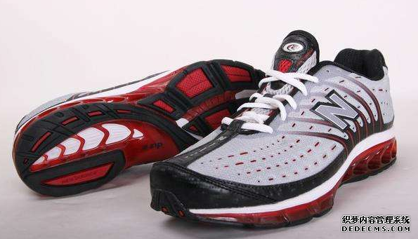 慢跑鞋和跑鞋有什么區別 慢跑鞋哪個牌子好 慢跑鞋和跑鞋有什么區別 慢跑鞋哪個牌子好