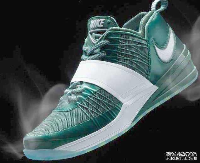 籃球鞋鞋底硬怎么回事 鞋底什么材質(zhì)的比較好 籃球鞋鞋底硬怎么回事 鞋底什么材質(zhì)的比較好