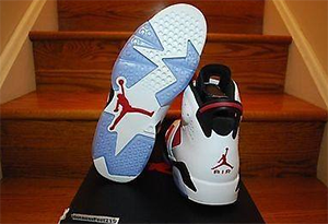 籃球鞋鞋底硬怎么回事 鞋底什么材質(zhì)的比較好