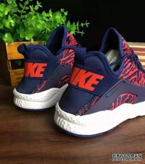 如何判斷耐克鞋有沒有內(nèi)置氣墊 耐克內(nèi)置氣墊是什么 如何判斷耐克鞋有沒有內(nèi)置氣墊 耐克內(nèi)置氣墊是什么