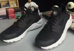 如何判斷耐克鞋有沒有內置氣墊 耐克內置氣墊是