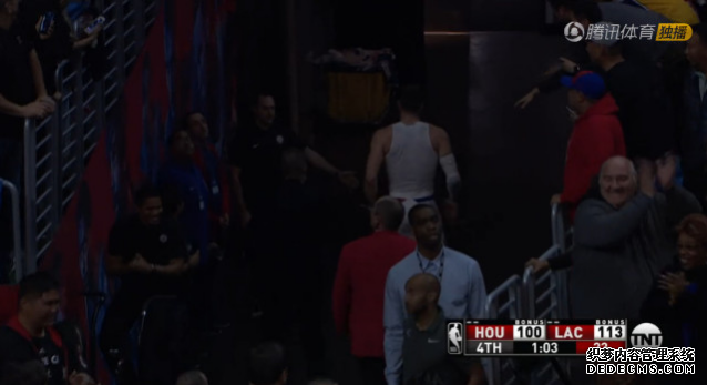 保羅率哈登等人闖快船更衣室 火箭快船嚴重沖突的前因后果 保羅率哈登等人闖快船更衣室 火箭快船嚴重沖突的前因后果