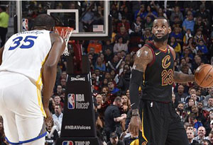 杜蘭特帶領勇士橫掃騎士 杜蘭特對詹姆斯再下一