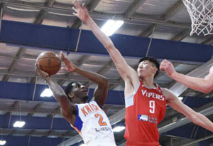 周琦在發展聯盟肘部受傷 周琦未來的路該怎么走