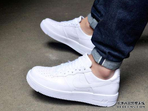 耐克空軍一號怎么分辨真假 Nike空軍一號真假鑒定 耐克空軍一號怎么分辨真假 Nike空軍一號真假鑒定