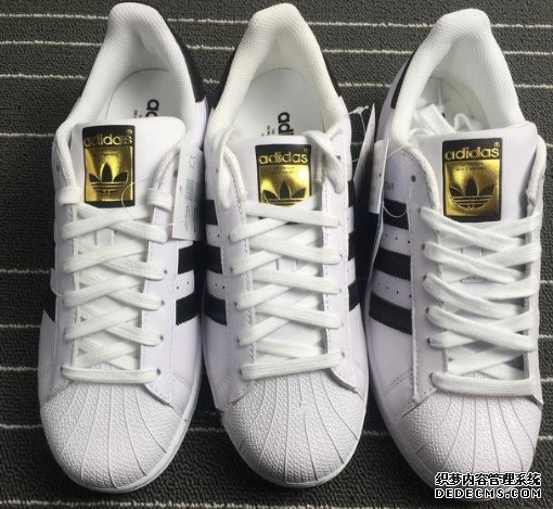 阿迪達斯金標貝殼頭真假辨別 三葉草貝殼頭真假對比 阿迪達斯金標貝殼頭真假辨別 三葉草貝殼頭真假對比