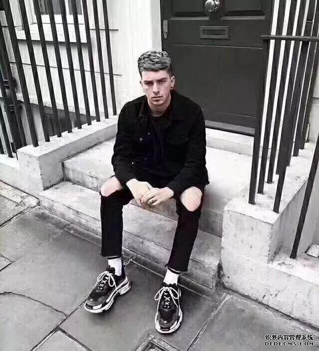 巴黎世家老爹鞋真假對比 Balenciaga Triple-S鑒定方法 巴黎世家老爹鞋真假對比 Balenciaga Triple-S鑒定方法