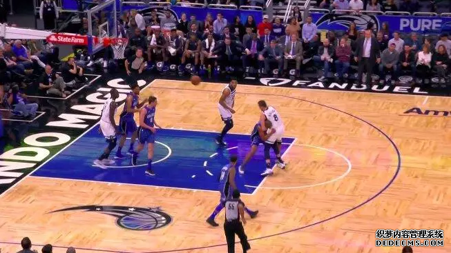 NBA賽場再次發生斗毆 別利察和阿弗拉羅激烈沖突 NBA賽場再次發生斗毆 別利察和阿弗拉羅激烈沖突