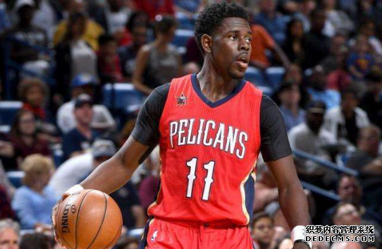 濃眉哥不再空砍打爆波神 濃眉哥聯盟第一中鋒當之無愧 濃眉哥不再空砍打爆波神 濃眉哥聯盟第一中鋒當之無愧