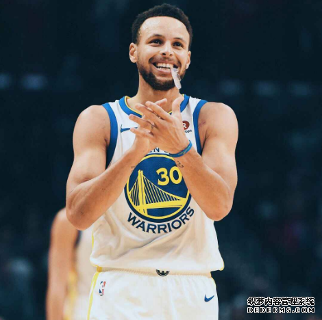 庫里傷愈歸來再次發威 庫里三節打卡40+分聯盟第一 庫里傷愈歸來再次發威 庫里三節打卡40+分聯盟第一