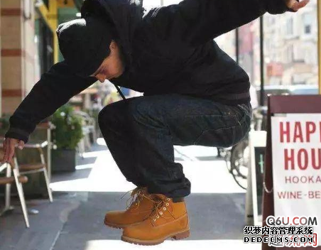 男生冬天怎么穿靴子好看 年輕男生穿靴子應該怎么搭配 男生冬天怎么穿靴子好看 年輕男生穿靴子應該怎么搭配