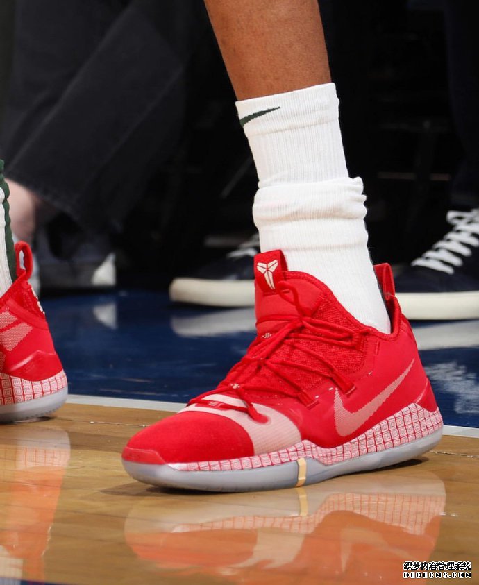 庫里6格林奇偷走圣誕定制配色曝光 圣誕大戰球星上腳了哪些好看的配色 庫里6格林奇偷走圣誕定制配色曝光 圣誕大戰球星上腳了哪些好看的配色