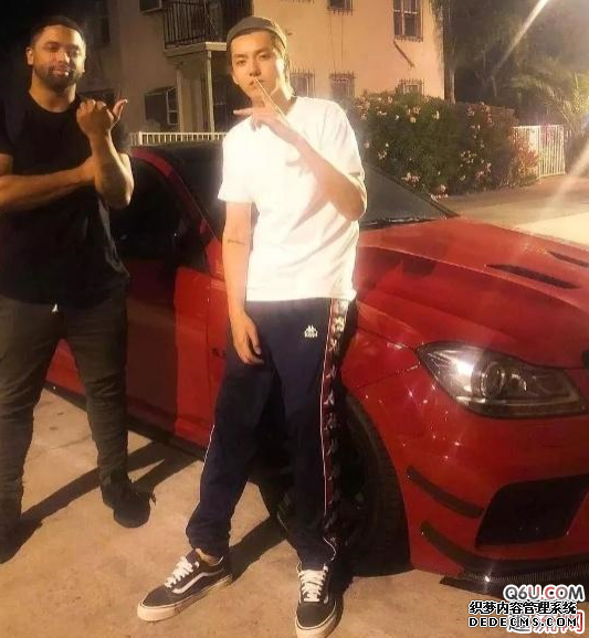 吳亦凡“全員惡人”穿搭上腳AJ5大巴黎聯名 談一談吳亦凡的穿搭進化史 吳亦凡“全員惡人”穿搭上腳AJ5大巴黎聯名 談一談吳亦凡的穿搭進化史