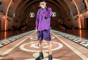 吳亦凡“全員惡人”穿搭上腳AJ5大巴黎聯名 談一