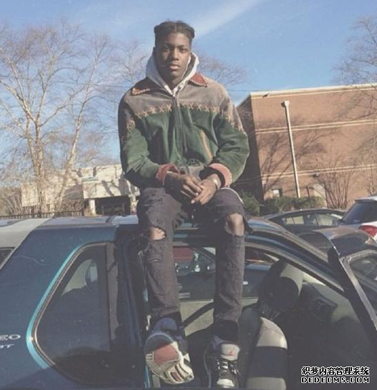 最愛穿AJ的Ins網(wǎng)紅有哪些 最愛穿AJ的Ins網(wǎng)紅清單 最愛穿AJ的Ins網(wǎng)紅有哪些 最愛穿AJ的Ins網(wǎng)紅清單