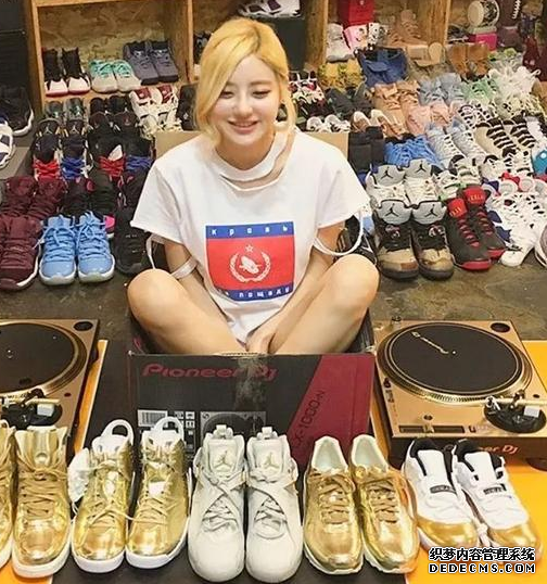 最愛穿AJ的Ins網(wǎng)紅有哪些 最愛穿AJ的Ins網(wǎng)紅清單 最愛穿AJ的Ins網(wǎng)紅有哪些 最愛穿AJ的Ins網(wǎng)紅清單