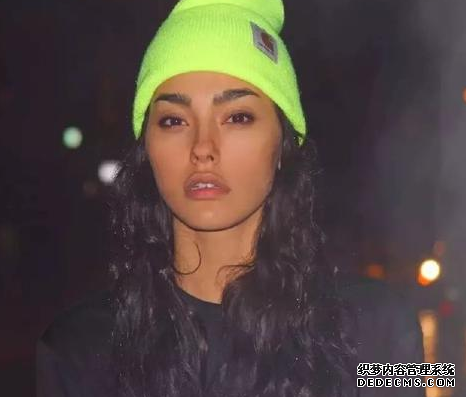 最愛穿AJ的Ins網(wǎng)紅有哪些 最愛穿AJ的Ins網(wǎng)紅清單 最愛穿AJ的Ins網(wǎng)紅有哪些 最愛穿AJ的Ins網(wǎng)紅清單